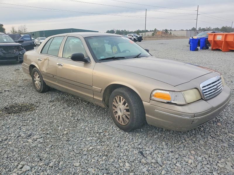 Photo 4 from auction – 2004 FORD CROWN VICT with VIN 2FAFP74W74X115933