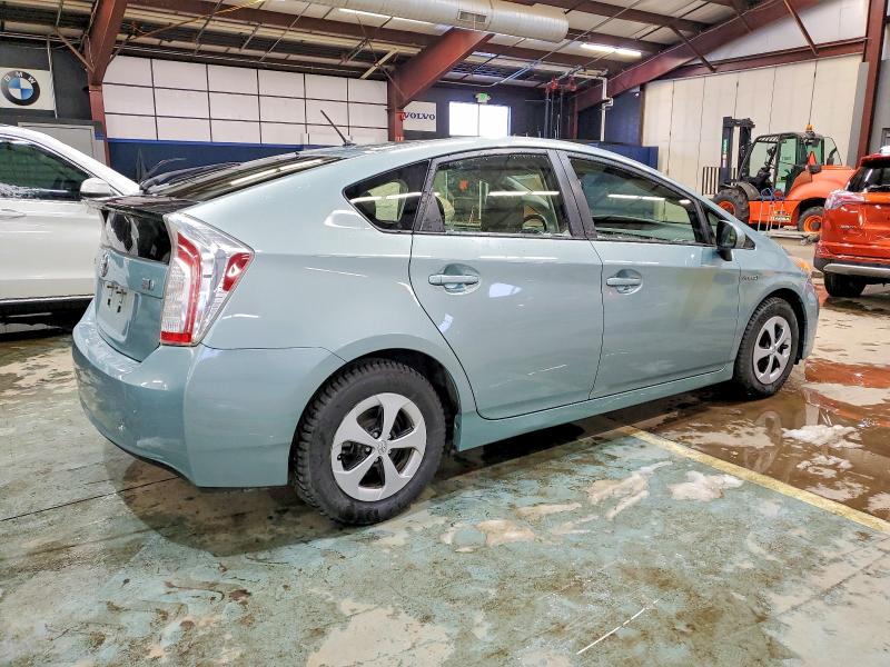 Photo 3 from auction – 2015 TOYOTA PRIUS with VIN JTDKN3DUXF1883441