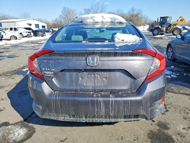 Photo 6 from auction – 2016 HONDA CIVIC with VIN 19XFC2F52GE029193