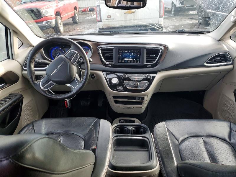 Photo 8 from auction – 2019 CHRYSLER PACIFICA T with VIN 2C4RC1BG1KR625496