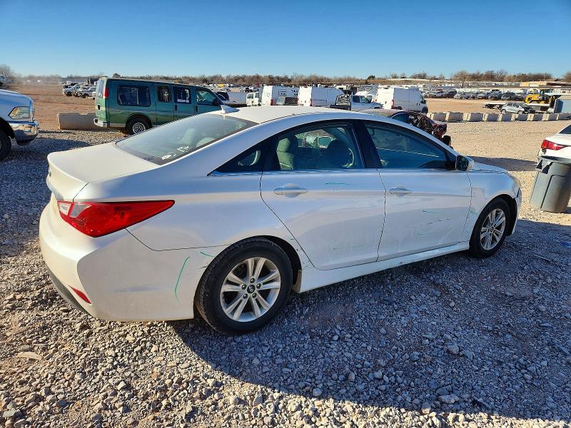 Photo 3 from auction – 2014 HYUNDAI SONATA GLS with VIN 5NPEB4AC2EH865045