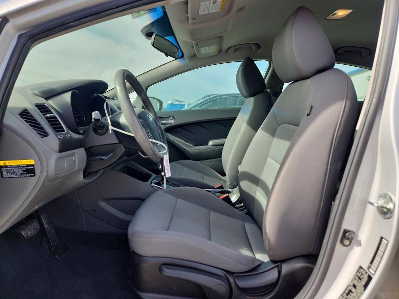 Photo 7 from auction – 2017 KIA FORTE LX with VIN 3KPFK4A74HE038907
