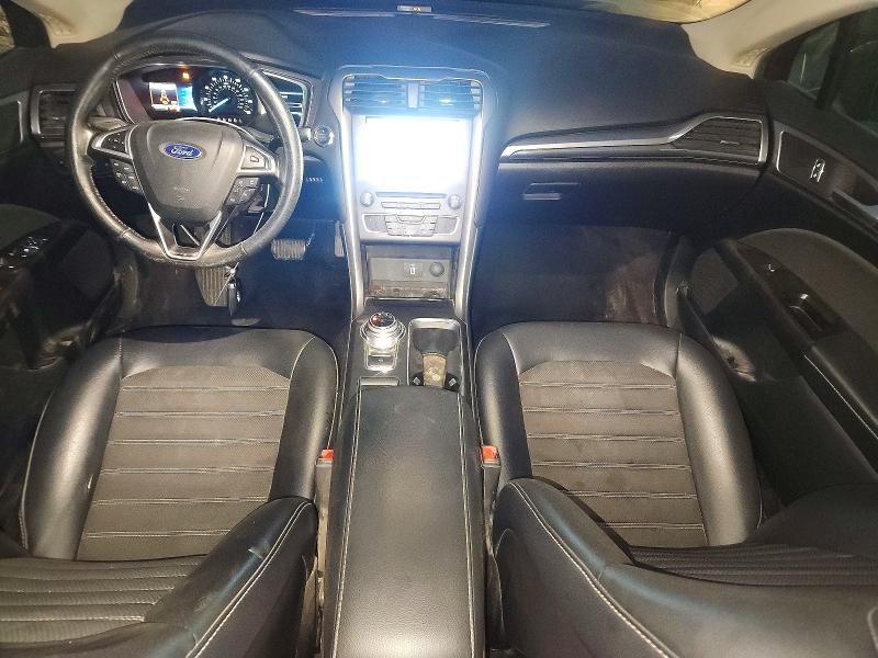 Photo 8 from auction – 2017 FORD FUSION with VIN 3FA6P0H71HR221924