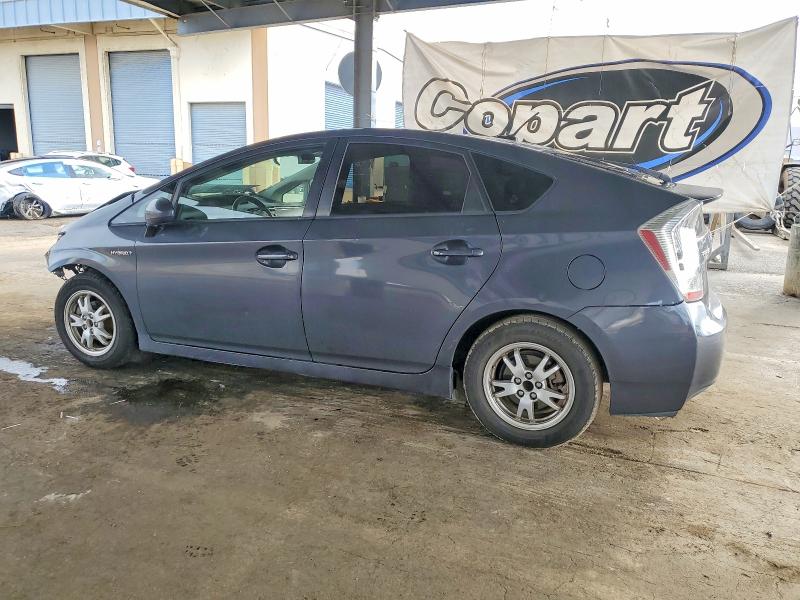 Photo 2 from auction – 2011 TOYOTA PRIUS with VIN JTDKN3DU8B1477801