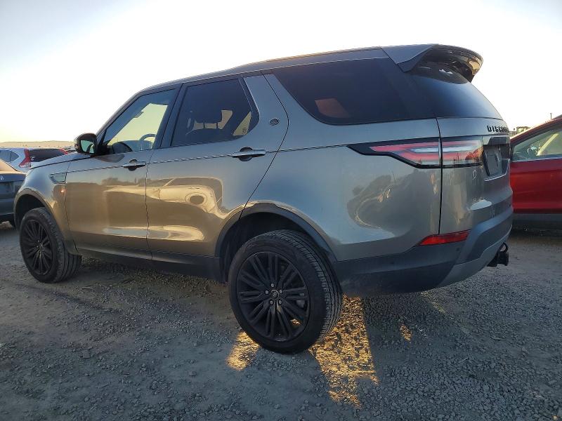 Photo 2 from auction – 2017 LAND ROVER DISCOVERY with VIN SALRRBBV4HA044020