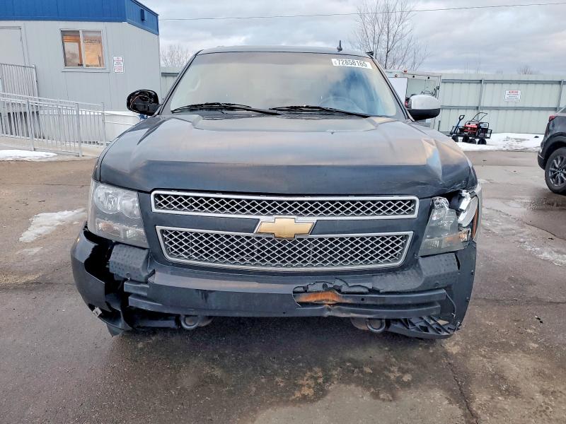 Photo 5 from auction – 2010 CHEVROLET SUBURBAN with VIN 1GNUKKE30AR206014