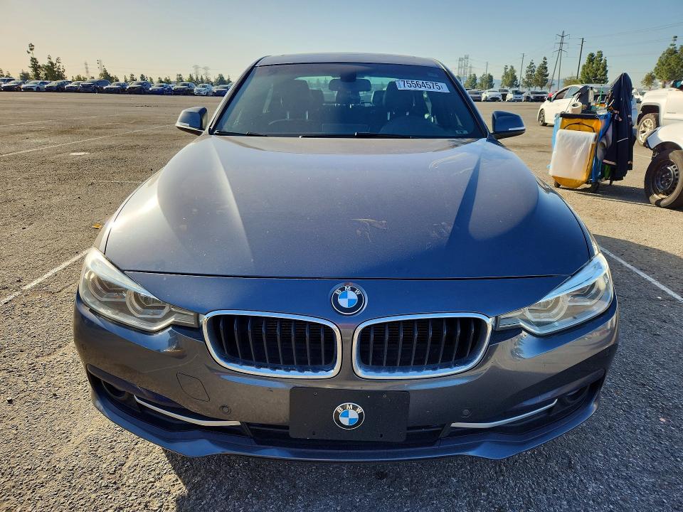 Photo 5 from auction – 2016 BMW 328 D with VIN WBA8E5C5XGK388391