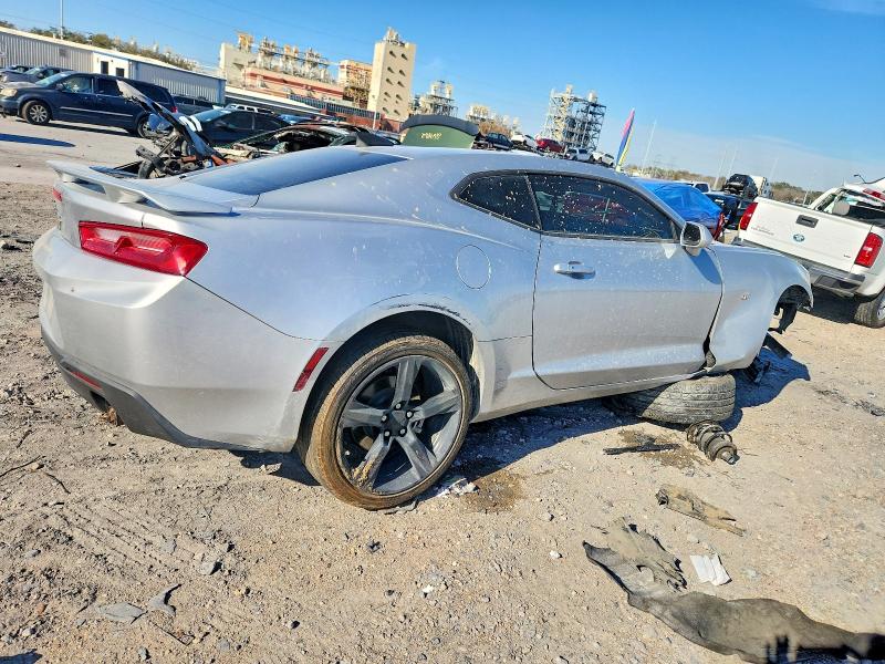 Photo 3 from auction – 2018 CHEVROLET CAMARO with VIN 1G1FB1RS5J0175336