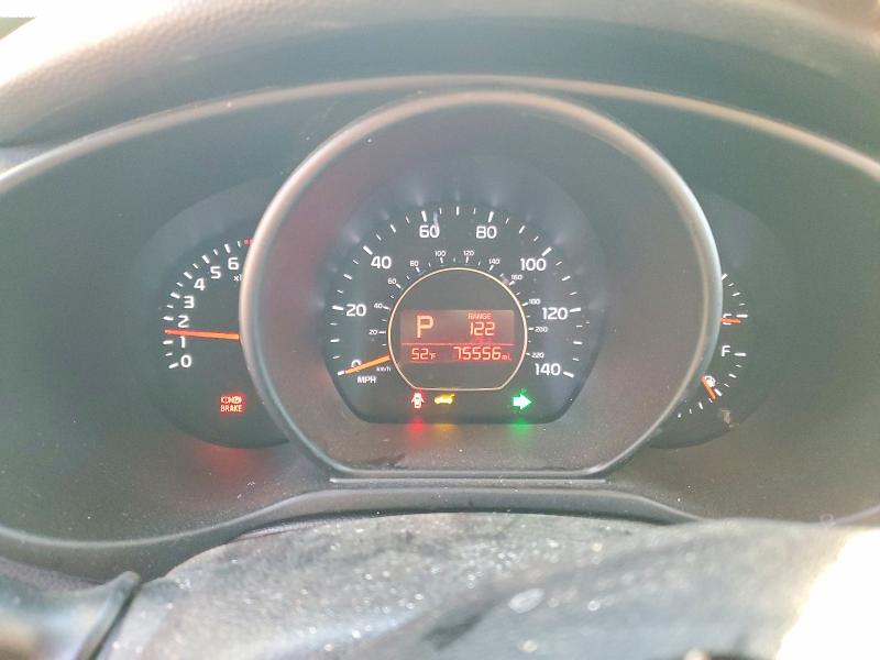 Photo 9 from auction – 2017 KIA SOUL with VIN KNDJP3A55H7448037