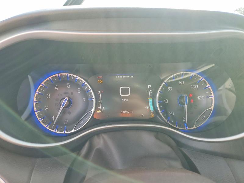 Photo 9 from auction – 2020 CHRYSLER PACIFICA with VIN 2C4RC1EGXLR138682
