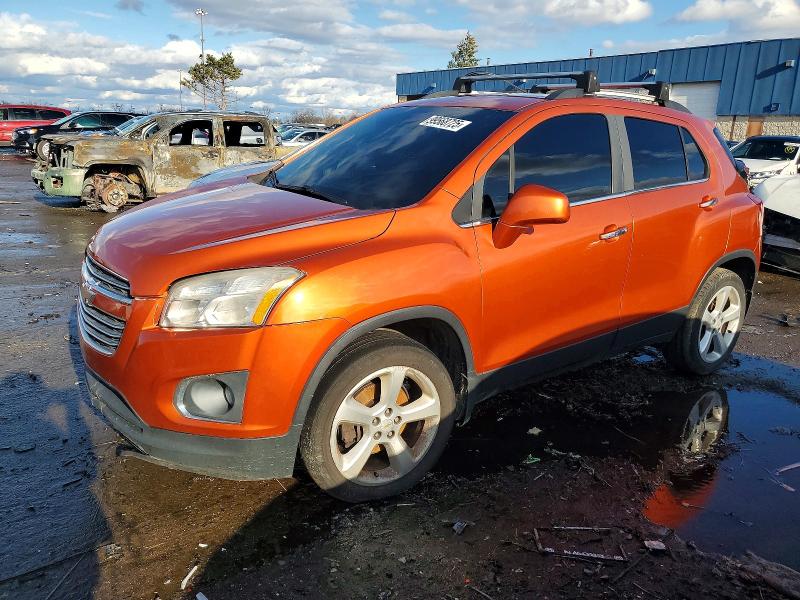CHEVROLET TRAX 2015 with VIN KL7CJTSB2FB228618 - Photo from auction