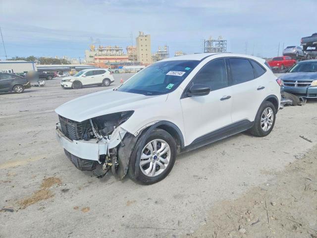 FORD ESCAPE 2020 with VIN 1FMCU0F6XLUA32833 - Photo from auction