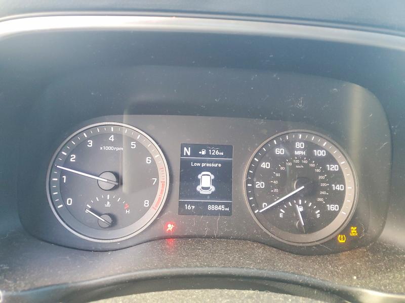 Photo 9 from auction – 2019 HYUNDAI TUCSON SE with VIN KM8J2CA40KU965501