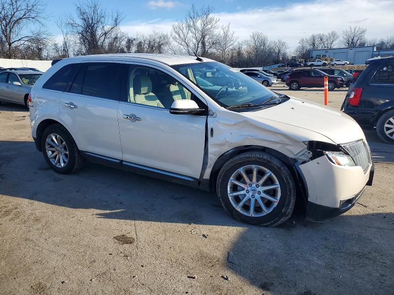 Photo 4 from auction – 2014 LINCOLN MKX with VIN 2LMDJ8JKXEBL10658