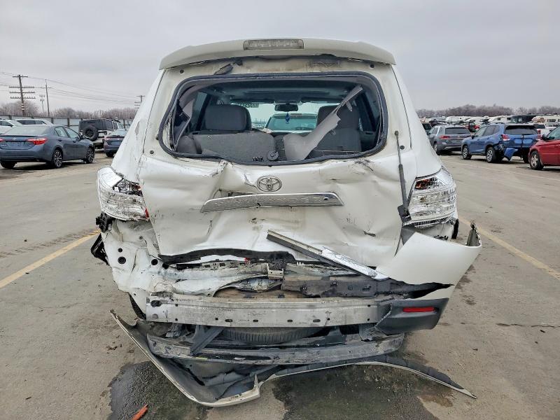 Photo 6 from auction – 2011 TOYOTA HIGHLANDER with VIN 5TDZK3EH8BS035919