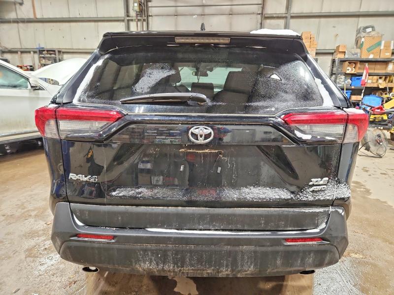 Photo 6 from auction – 2023 TOYOTA RAV4 with VIN 2T3R1RFV0PC342566