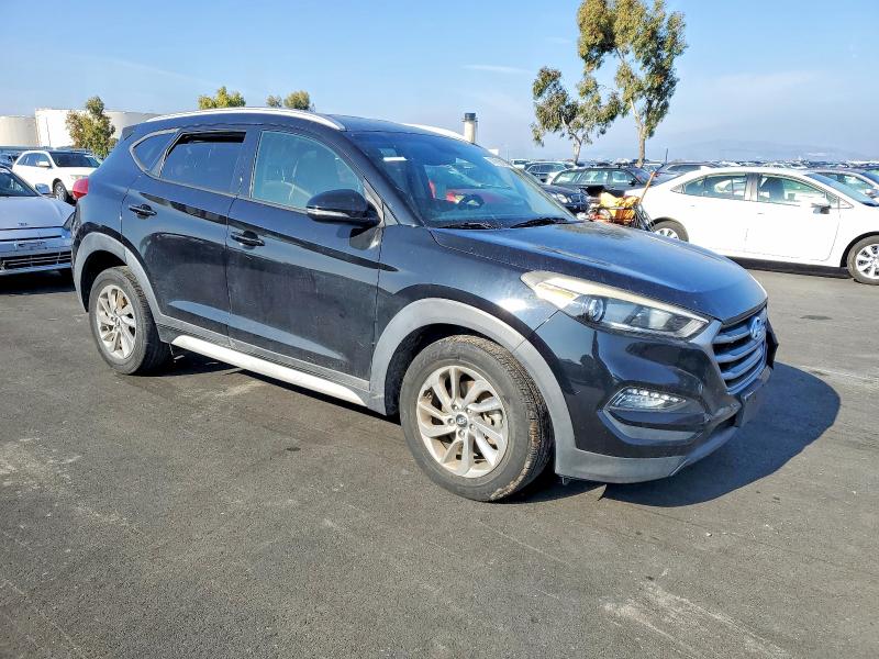 Photo 4 from auction – 2017 HYUNDAI TUCSON with VIN KM8J33A48HU500633