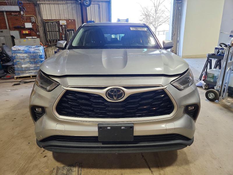 Photo 5 from auction – 2021 TOYOTA HIGHLANDER with VIN 5TDBZRBH3MS092794