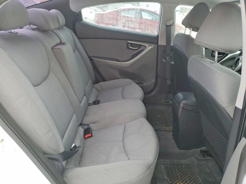 Photo 10 from auction – 2012 HYUNDAI ELANTRA GL with VIN 5NPDH4AE4CH070538
