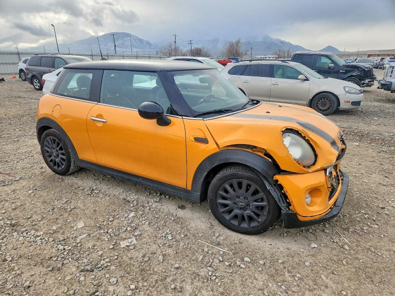 Photo 4 from auction – 2017 MINI COOPER with VIN WMWXP5C59H3C63578