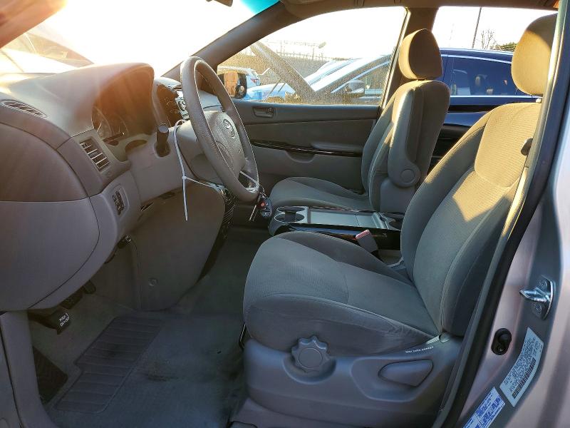 Photo 7 from auction – 2004 TOYOTA SIENNA CE with VIN 5TDZA23C44S107559