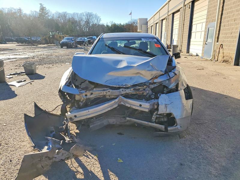 Photo 5 from auction – 2010 ACURA TL with VIN 19UUA8F21AA004643