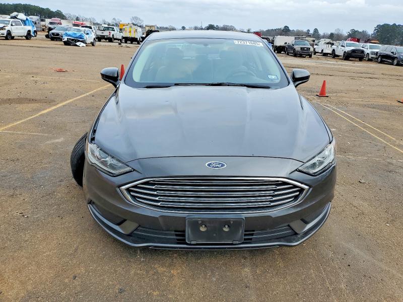 Photo 5 from auction – 2017 FORD FUSION S with VIN 3FA6P0G77HR367102