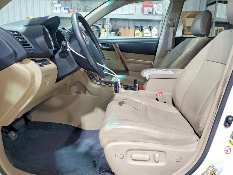 Photo 7 from auction – 2013 TOYOTA HIGHLANDER with VIN 5TDDK3EH2DS236308