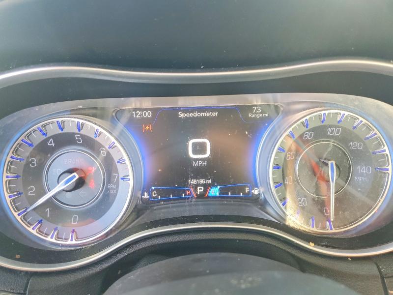 Photo 9 from auction – 2015 CHRYSLER 300 LIMITE with VIN 2C3CCAAG1FH802135