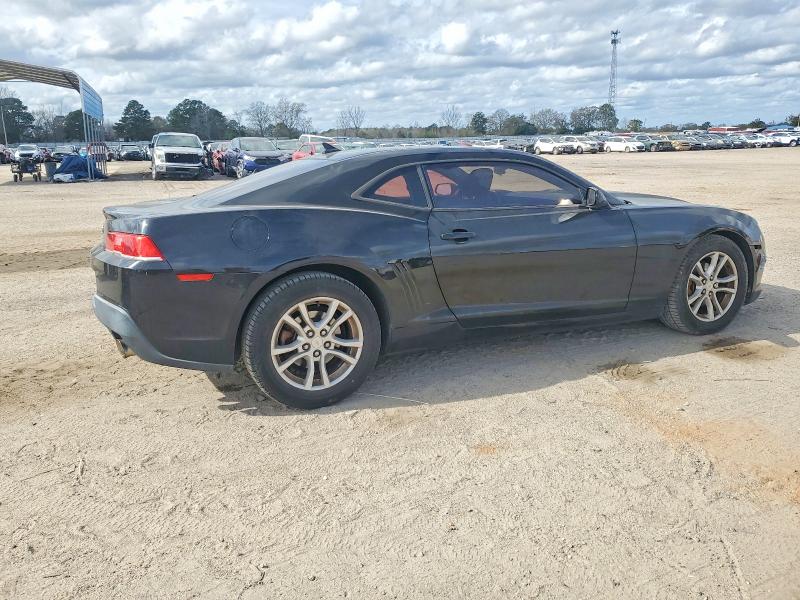 Photo 3 from auction – 2015 CHEVROLET CAMARO LS with VIN 2G1FA1E35F9218331