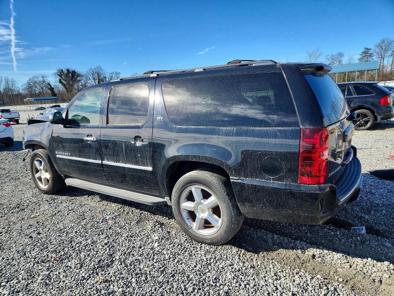 Photo 2 from auction – 2011 CHEVROLET SUBURBAN K with VIN 1GNSKKE31BR180838