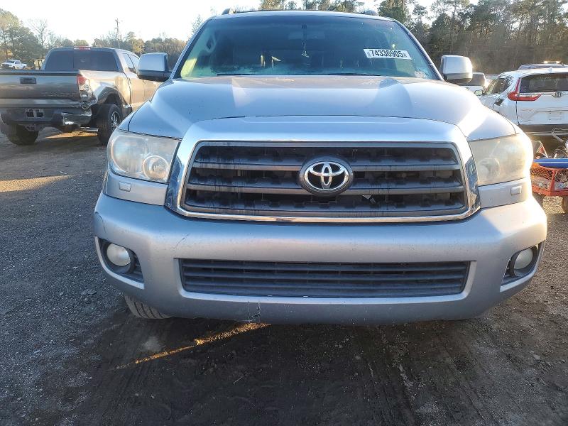 Photo 5 from auction – 2012 TOYOTA SEQUOIA with VIN 5TDZY5G16CS038538