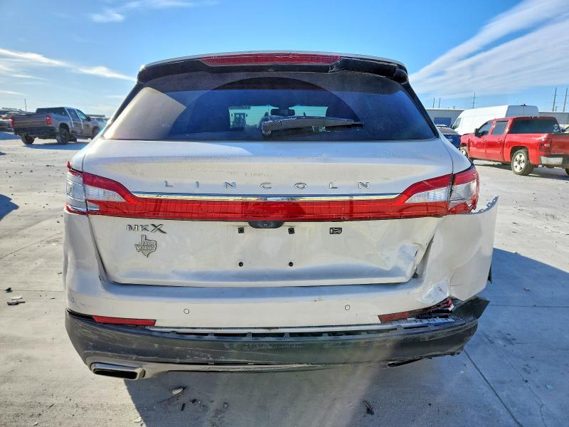 Photo 6 from auction – 2016 LINCOLN MKX RESERV with VIN 2LMPJ6LRXGBL58594