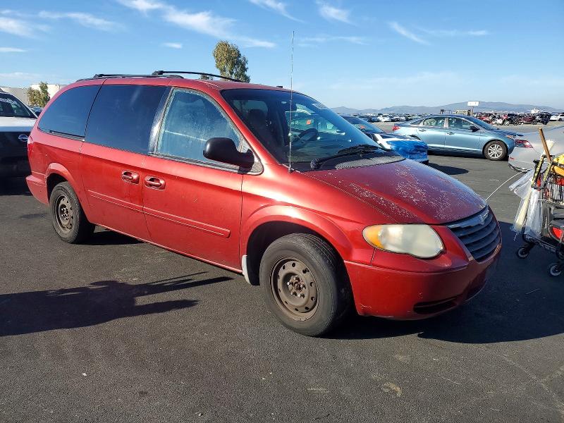 Photo 4 from auction – 2007 CHRYSLER TOWN & COU with VIN 2A4GP44R77R199293