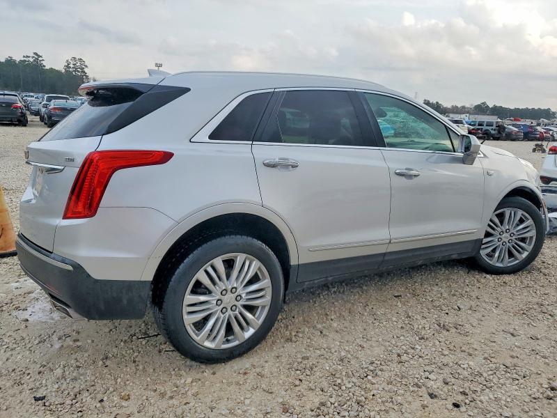 Photo 3 from auction – 2018 CADILLAC XT5 PREMIU with VIN 1GYKNERS8JZ229979
