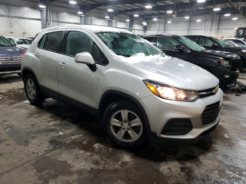 Photo 4 from auction – 2020 CHEVROLET TRAX LS with VIN 3GNCJKSB2LL144474