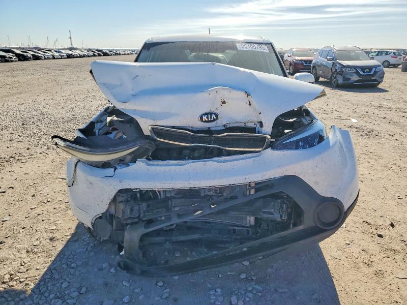 Photo 5 from auction – 2015 KIA SOUL with VIN KNDJP3A58F779433