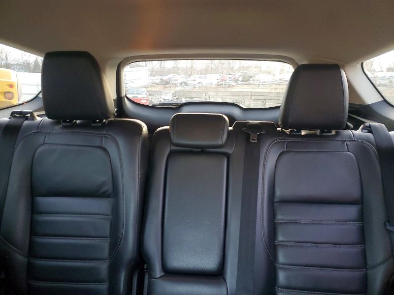 Photo 10 from auction – 2017 FORD ESCAPE SE with VIN 1FMCU9GD2HUD14277