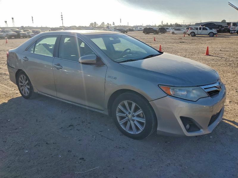 Photo 4 from auction – 2014 TOYOTA CAMRY HYBR with VIN 4T1BD1FK2EU129493