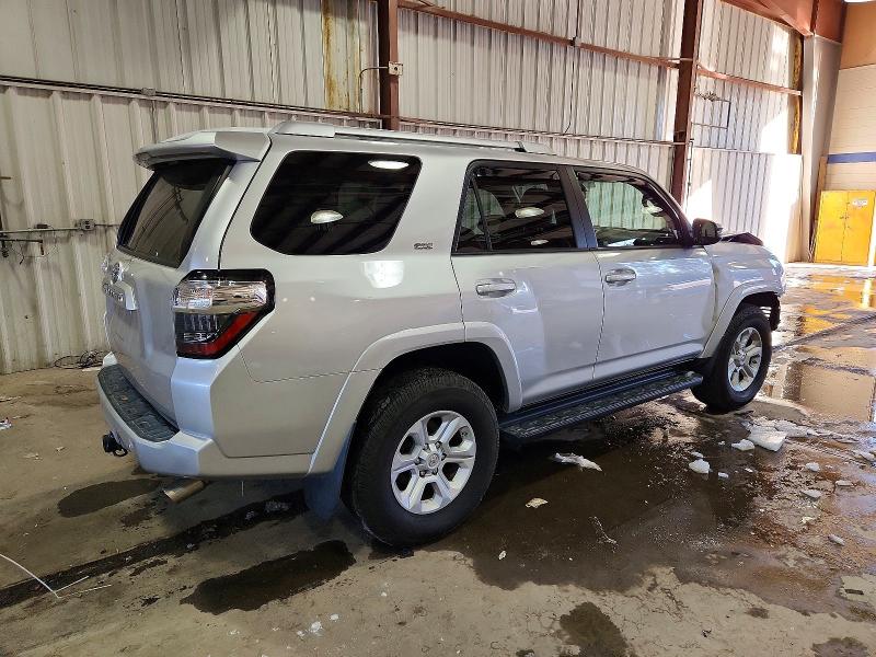 Photo 3 from auction – 2017 TOYOTA 4RUNNER SR with VIN JTEBU5JR9H5464504