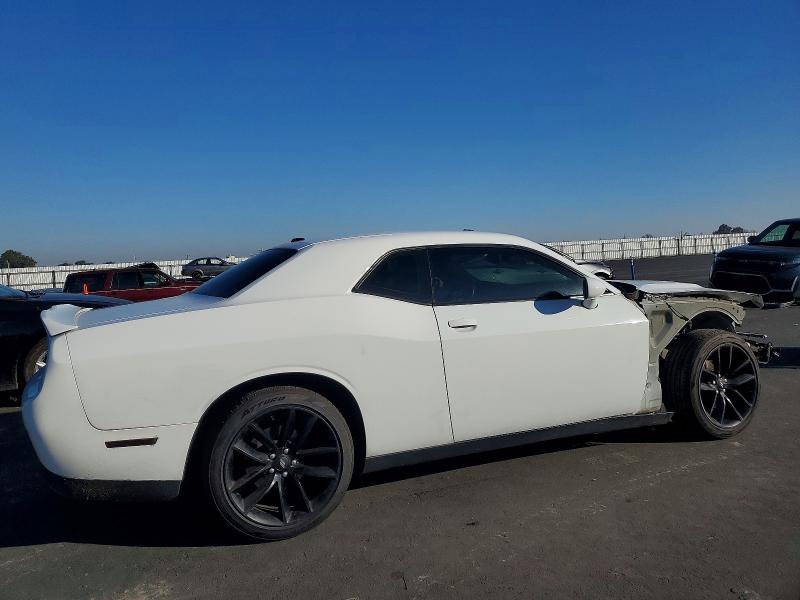 Photo 3 from auction – 2018 DODGE CHALLENGER with VIN 2C3CDZAG8JH122043