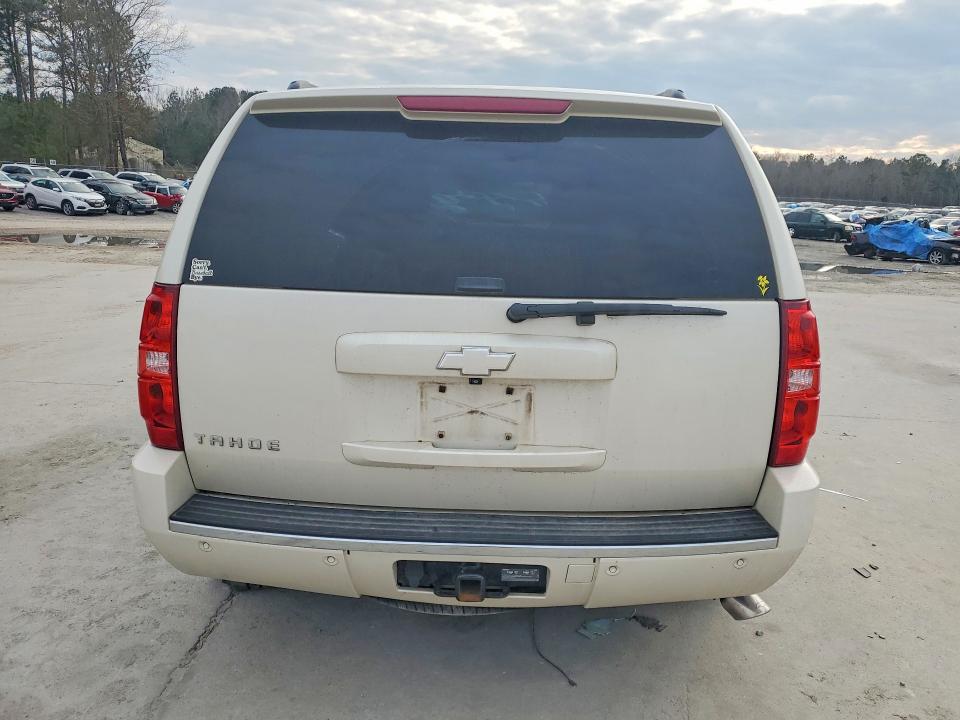 Photo 6 from auction – 2013 CHEVROLET TAHOE with VIN 1GNSKCE05DR368700