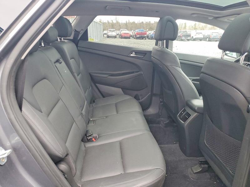 Photo 11 from auction – 2017 HYUNDAI TUCSON LIM with VIN KM8J3CA49HU496639