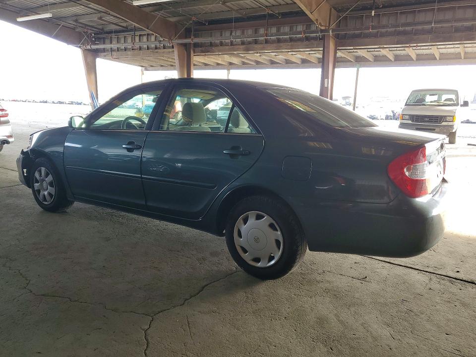 Photo 2 from auction – 2002 TOYOTA CAMRY LE with VIN JTDBE32K620108006