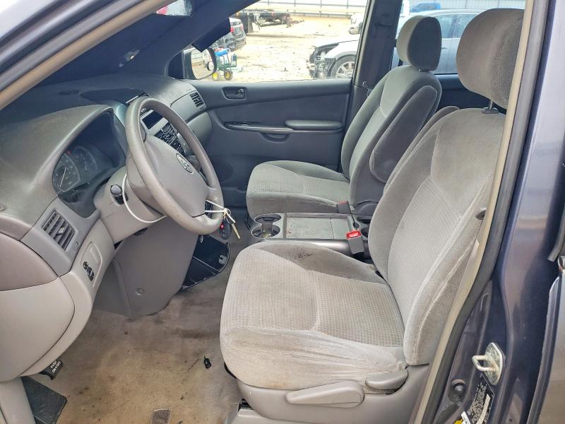 Photo 7 from auction – 2006 TOYOTA SIENNA CE with VIN 5TDZA23C86S575975