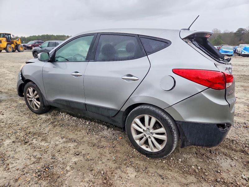 Photo 2 from auction – 2011 HYUNDAI TUCSON with VIN KM8JU3AC5BU191764