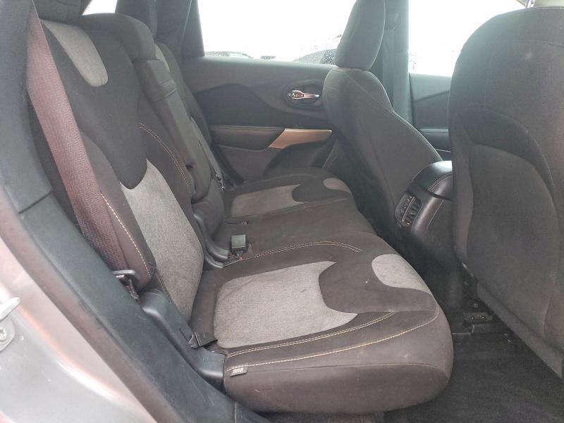 Photo 11 from auction – 2018 JEEP CHEROKEE with VIN 1C4PJLCBXJD518055
