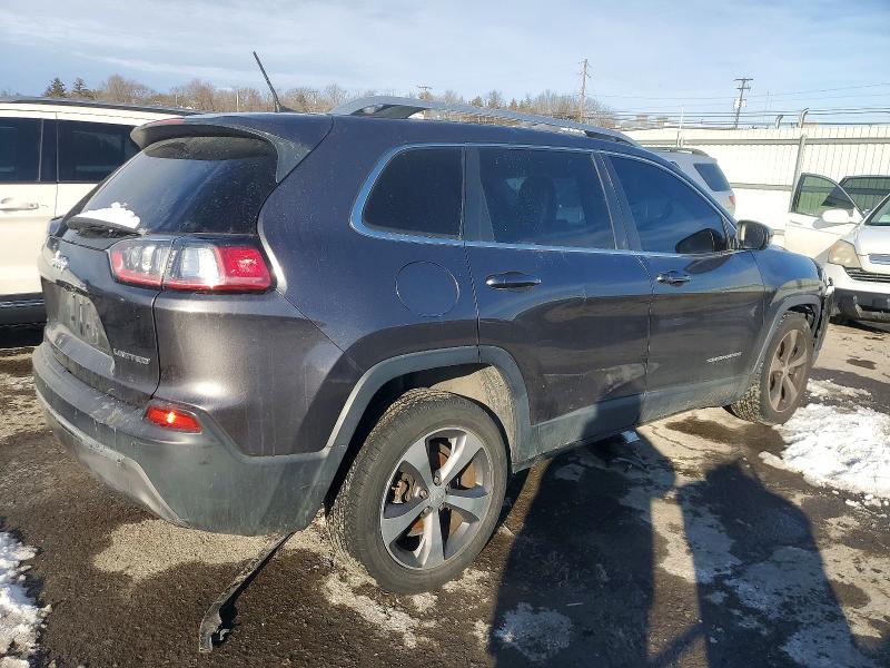 Photo 3 from auction – 2019 JEEP CHEROKEE L with VIN 1C4PJLDB2KD348029
