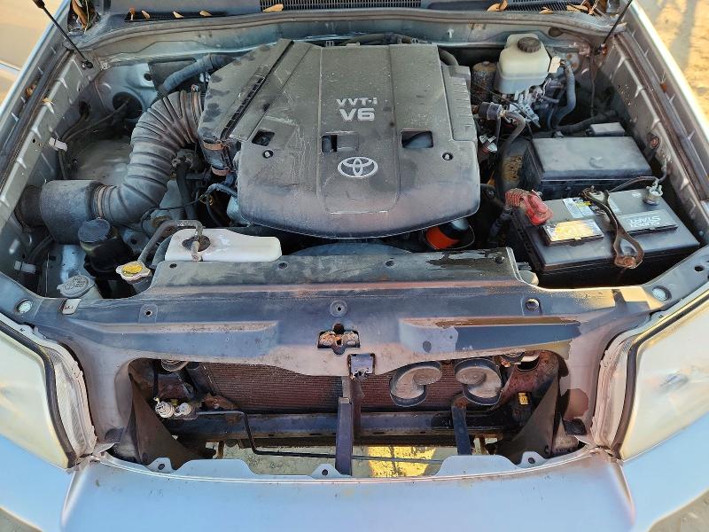 Photo 11 from auction – 2006 TOYOTA 4RUNNER SR with VIN JTEZU14RX60066957