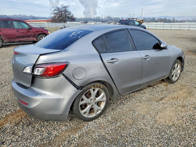 Photo 3 from auction – 2012 MAZDA 3 I with VIN JM1BL1UF3C1529607